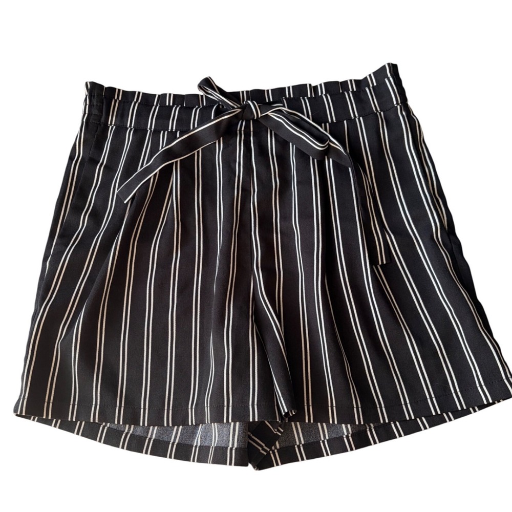 DR2 Black White Stripe Paperbag Waist Tie Shorts Women's Size S